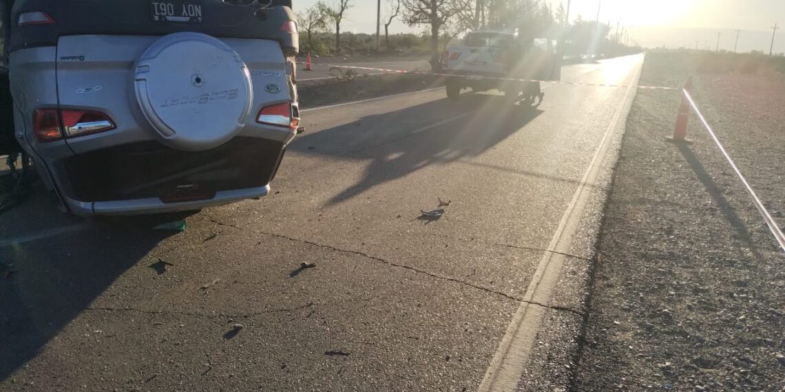 Se Salvan De Milagro Tras Violento Vuelco En La Avenida Ignacio De La