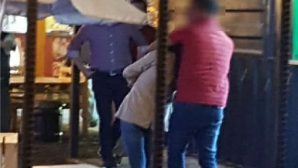 Acuchilló a mujer embarazada en plena vía pública