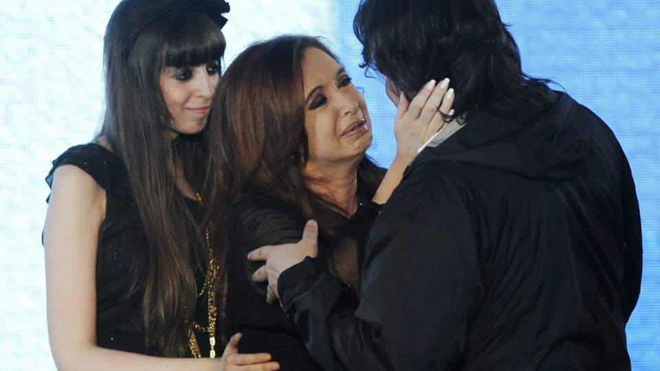 Cristina complicada, a juicio juntos a sus hijos por lavado