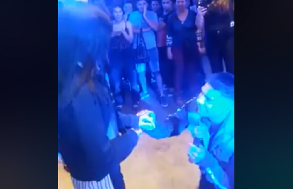 Emocionante pedido de matrimonio en boliche sanjuanino