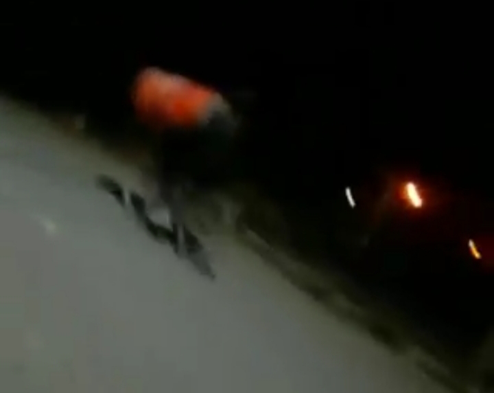 El insólito robo de un “tacho” que fue grabado
