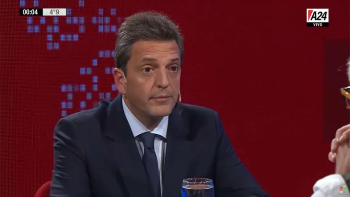 Massa: “Macri está haciendo daño, lleva a la Argentina al precipicio”