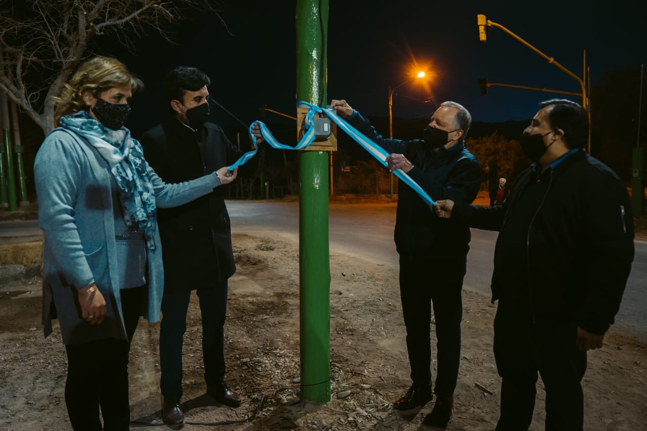 Inauguraron semáforos nuevos en un importante cruce en Pocito