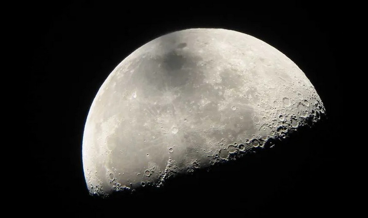 Esta noche comienza a verse la espectacular luna creciente en San Juan