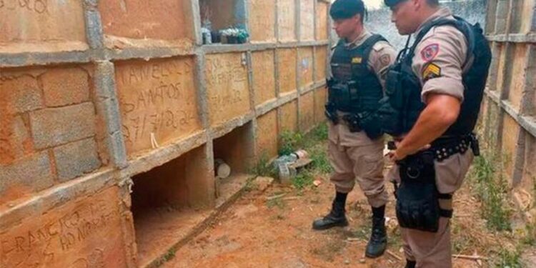 Enterraron viva a un mujer en un cementerio por una venganza