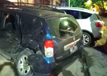Dos mujeres murieron en un violento choque de camionetas