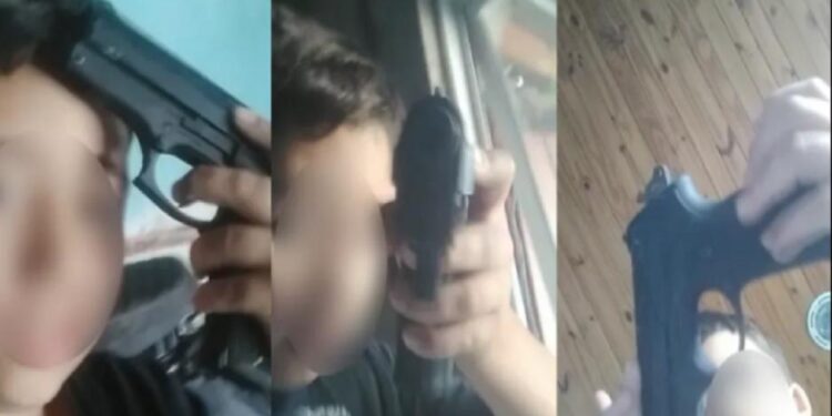 Con 11 años le pegó un culatazo a su maestra: “Soy re mafia y le meto un tiro”