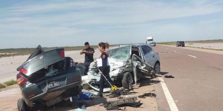 Conmoción por la muerte de un matrimonio y su hija en un impactante choque