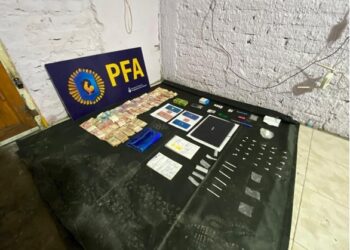 Cinco narcos detenidos con cocaína, marihuana, anfetaminas y dinero