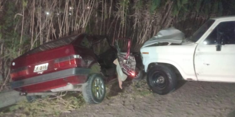 Tragedia: conducía borracho, se cruzó de carril, chocó y su amigo murió
