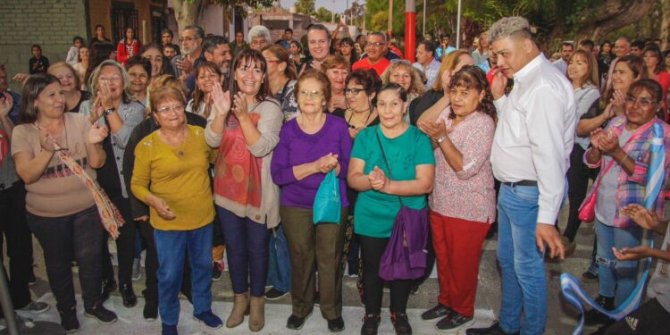 La histórica Villa Observatorio estrena inluminación LED y su portal de ingreso