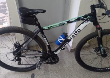 Lo detuvieron por no poder demostrar que la bici era de él