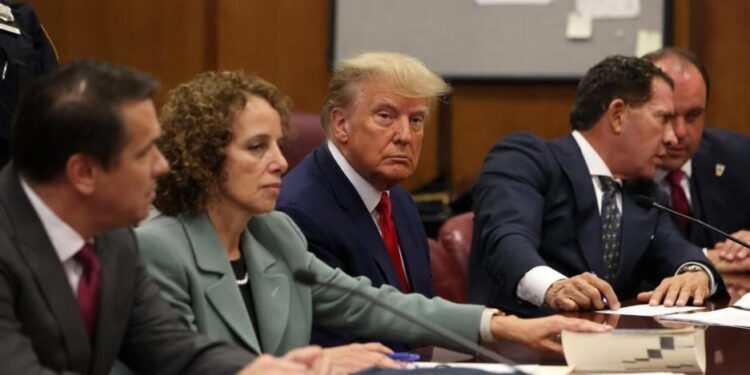 “Trump me violó”, ratificó la periodista que llevó al expresidente a juicio