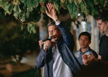 Uñac destacó las 300 nuevas viviendas para los vecinos de 9 de Julio