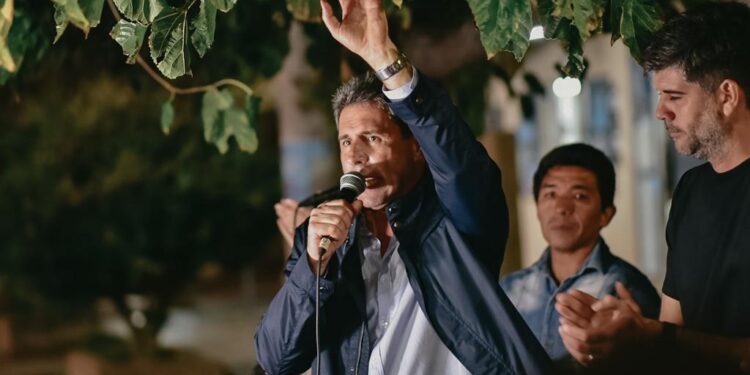 Uñac destacó las 300 nuevas viviendas para los vecinos de 9 de Julio