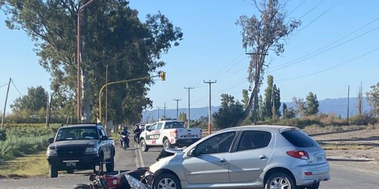 Fuerte colisión en Ruta 270: el motociclista terminó en hospital gravemente herido