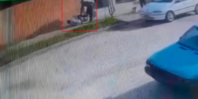 Brutal ataque a cintazos a un nene de 11 años