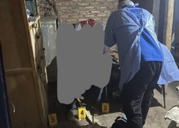 Identificaron al hombre que encontraron muerto en una silla, lleno de sangre