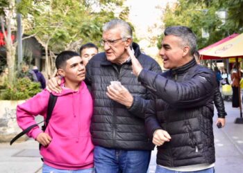 Gioja y Gramajo recibieron el cariño de los sanjuaninos en la Peatonal