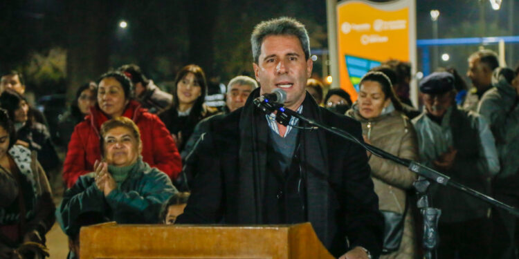 Pavimento, iluminación y red cloacal fueron habilitadas en Caucete por Uñac