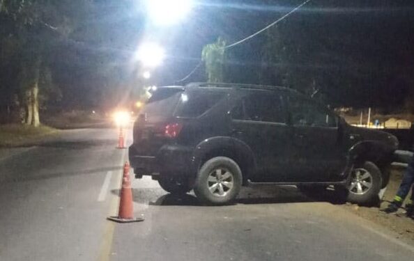 Accidente en la Ruta 270: una camioneta impactó violentamente contra el guardarraíl