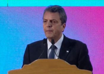 Massa sobre la oposición: “Tienen la idea de que el interior no tienen derechos”