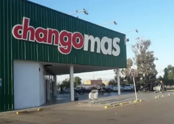 Dos mujeres de 17 y 18 años detenidas por intentar robar fernet y tinturas