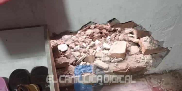 Hicieron un hueco en la pared para desvalijar una conocida tienda de ropa