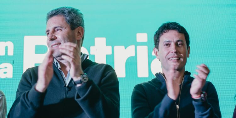 El precandidato a senador Sergio Uñac compartió la tarde con mujeres