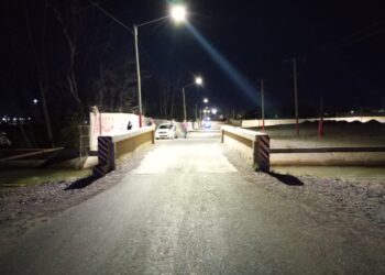 Un hombre cayó al canal en su moto y lo encontraron sin vida horas después