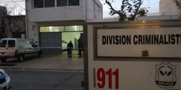 Encuentran a una mujer sin vida en su departamento en pleno centro sanjuanino