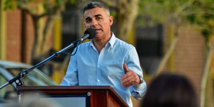 Después de 35 años de ser entregado, el Barrio Chimbas II cuenta con su plaza principal renovada