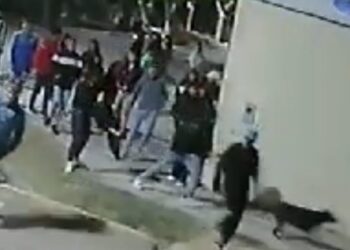 Un joven de 16 años fue apuñalado en Santa Lucía y murió camino al hospital