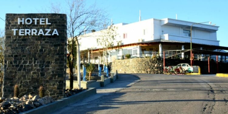 Avanzan las obras de la nueva terminal de la Difunta Correa y al remodelación del hotel