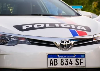 Accidente y vuelco en Ullúm: una chilena perdió el control de su vehículo y volcó