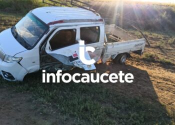 Violento vuelco en 25 de Mayo: perdió el control de su camioneta y volcó en la Ruta 270