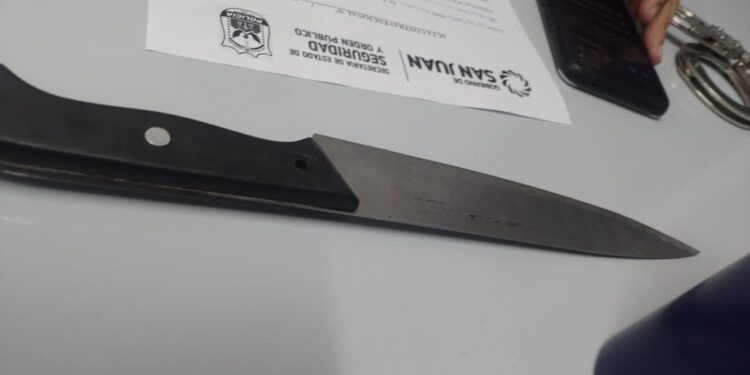 Recuperan una moto robada en una escuela de Rawson y detienen a un menor