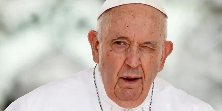 El Papa se mostró abierto a bendecir los matrimonios entre personas del mismo sexo