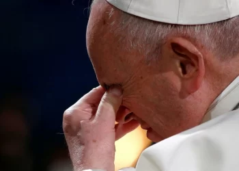 Desesperado pedido de paz: El papa Francisco pide que “cesen los ataques” en Israel