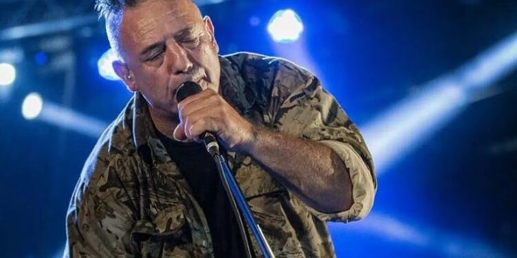Murió Ricardo Iorio, ícono del heavy metal argentino: “Empezó a sentirse mal en la casa”
