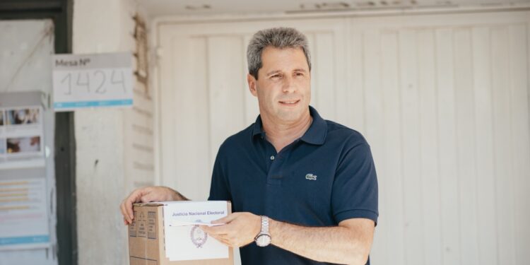Sergio Uñac votó en Pocito: “La democracia se fortalece con el ejercicio al voto”