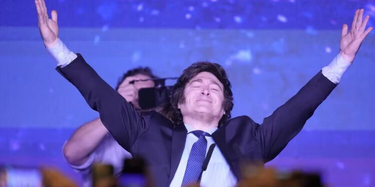 Javier Milei será el próximo presidente de la Argentina: Massa reconoció la derrota