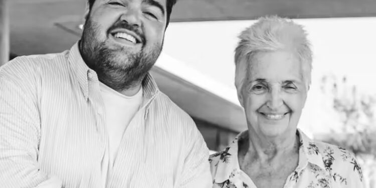 Barassi visitó a su madre a un mes de su partida : “Te extraño”