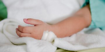 Una madre sanjuanina fracturó a su bebé y no irá presa