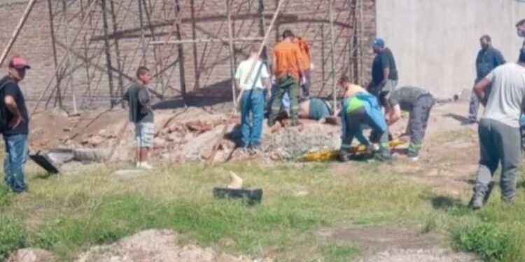 Un joven sanjuanino cayó de un techo y falleció