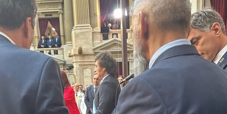 Orrego estuvo en la asunción de Milei: “Que sea una exitosa gestión”
