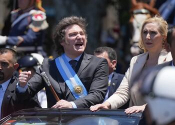 Del “no hay plata” al “habrá luz al final del camino”: Las mejores frases del presidente Milei