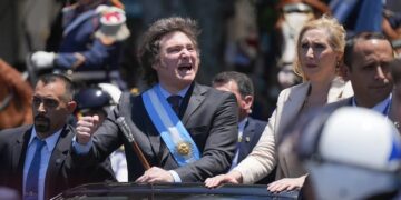 Del “no hay plata” al “habrá luz al final del camino”: Las mejores frases del presidente Milei