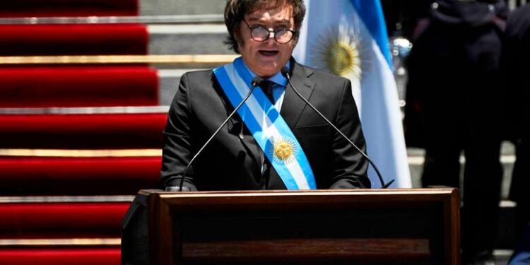 Asumió Milei: “Será el último mal trago”