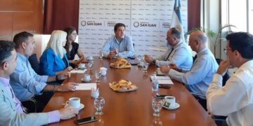 Con Fernández a la cabeza, se reunió el gabinete de Producción y Trabajo